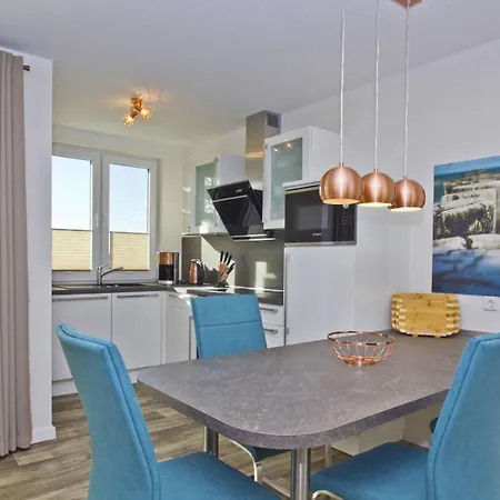 Mit Meerblick Und Terrasse, Gratis Nutzung Vom Ahoi Erlebnisbad Und Sauna In Sellin - Meeresblick 62 *