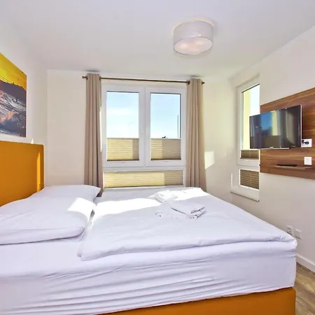 Mit Meerblick Und Terrasse, Gratis Nutzung Vom Ahoi Erlebnisbad Und Sauna In Sellin - Meeresblick 62 Lejlighed